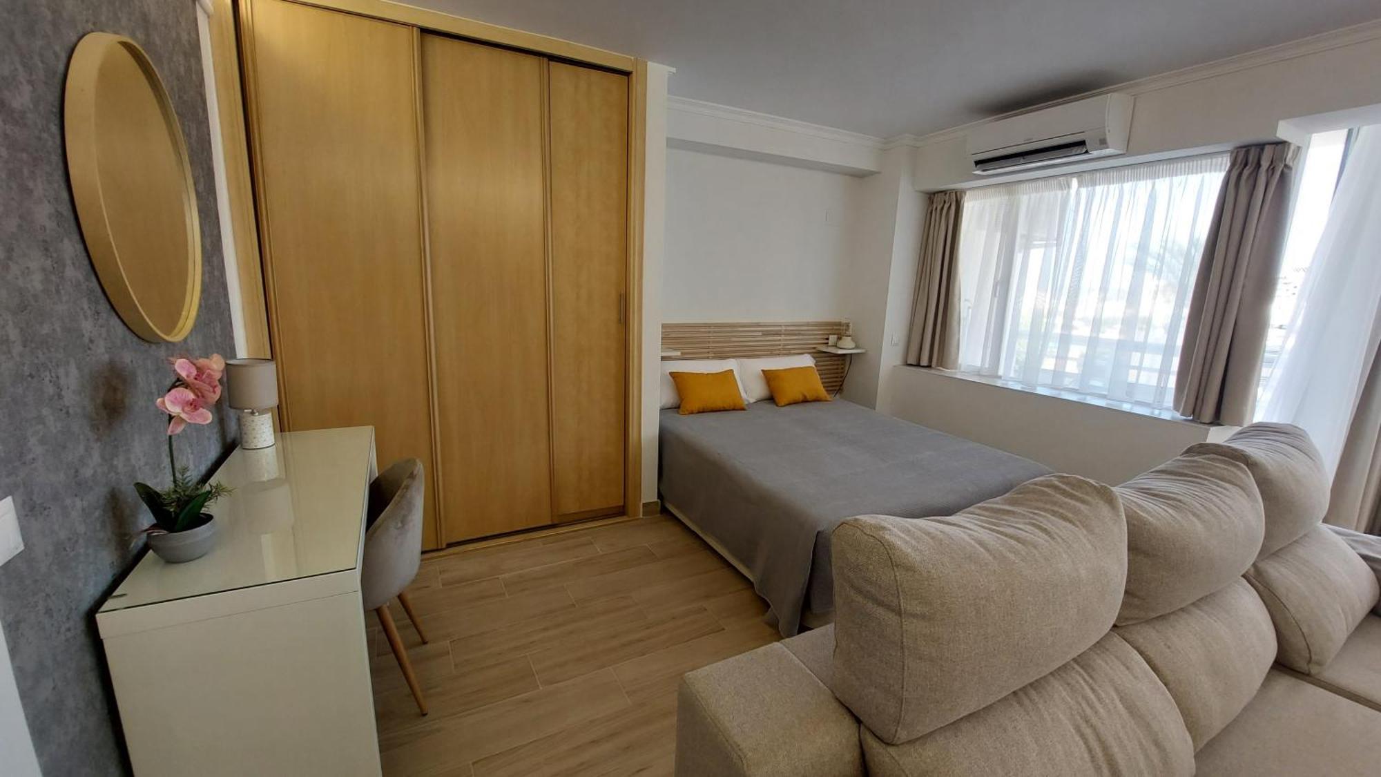 Blonzu Camboya Apartamento Torremolinos Exterior foto