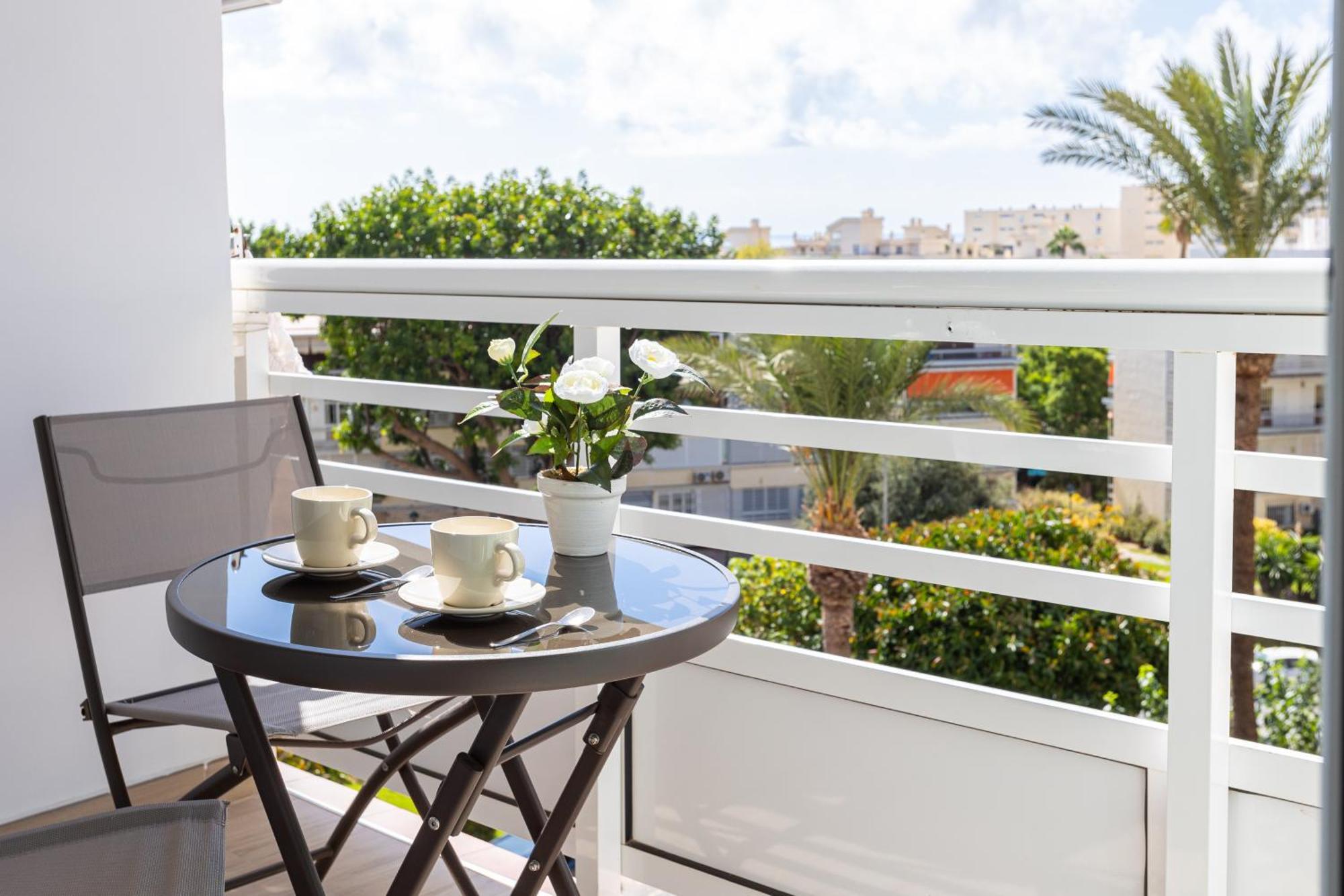 Blonzu Camboya Apartamento Torremolinos Exterior foto